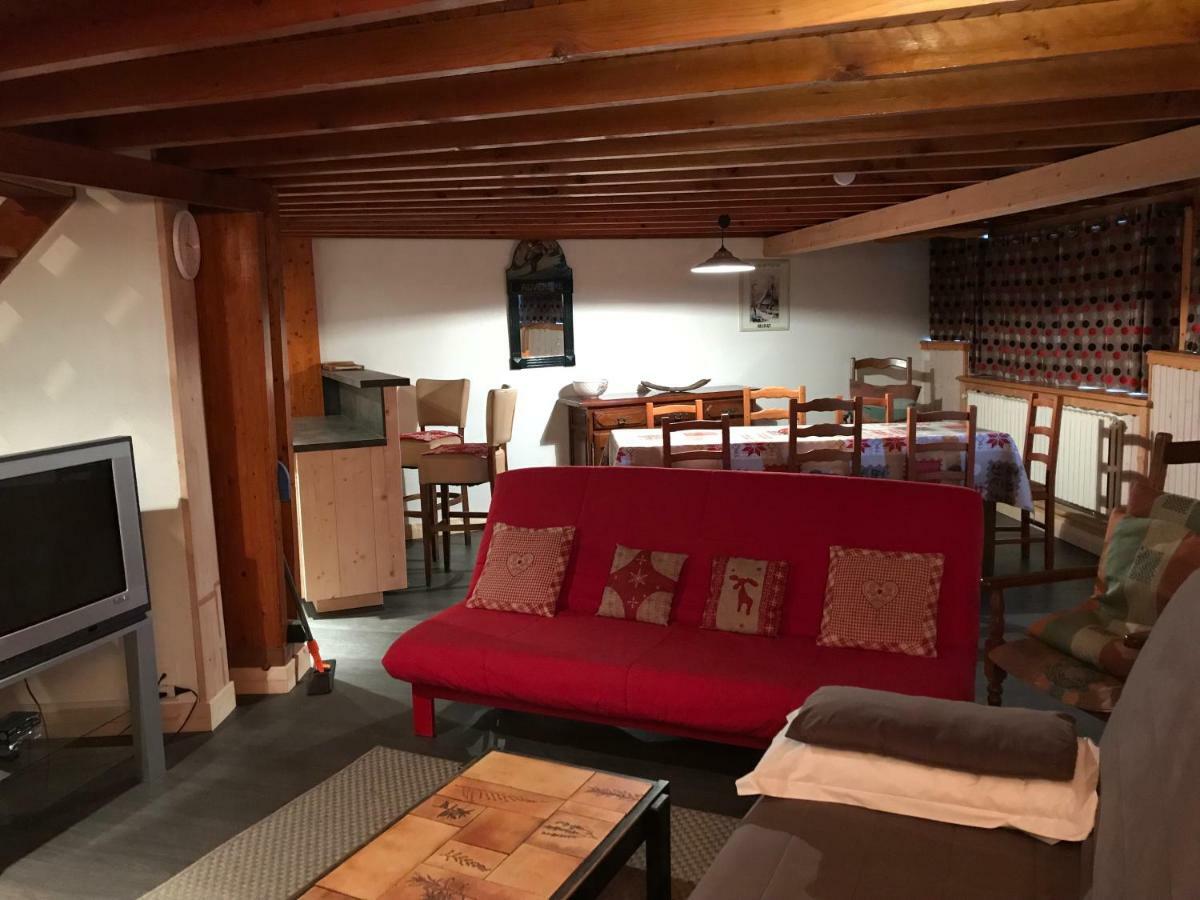 Le Saporta- Et Meubles De Tourisme Apartment *